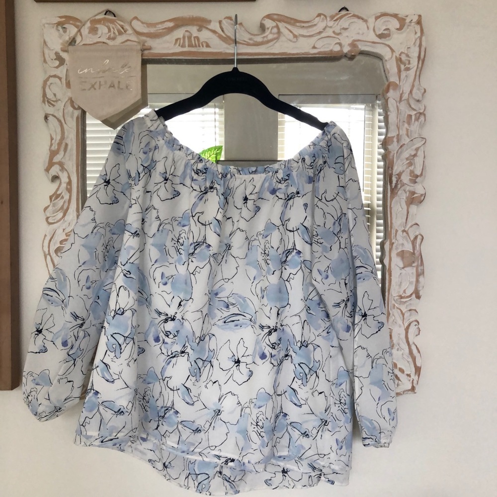 Sanctuary White/blue floral blouse